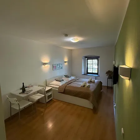 N.10 3*