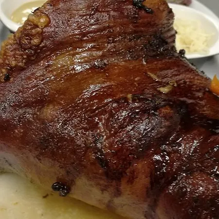 N.10 Pensión Frymburk